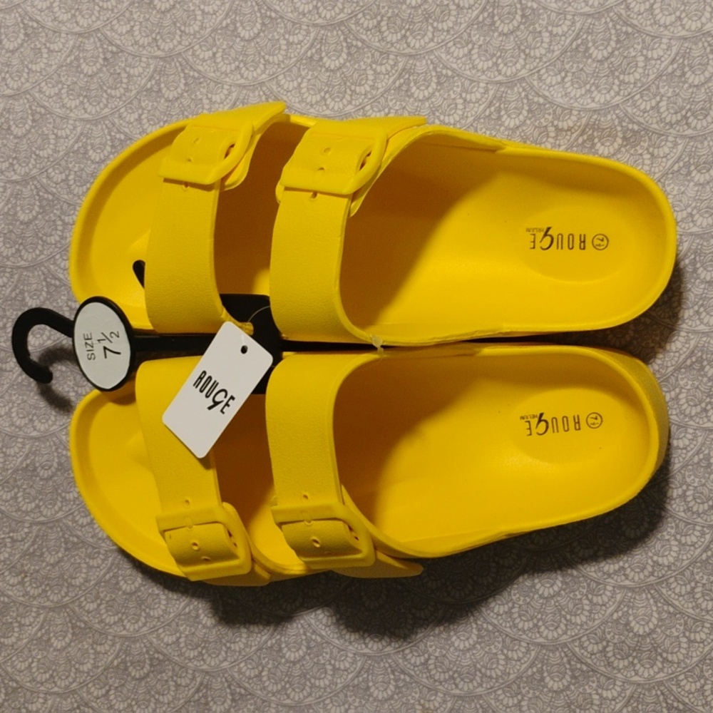 Rouge yellow sandals women's 7.5 NWT